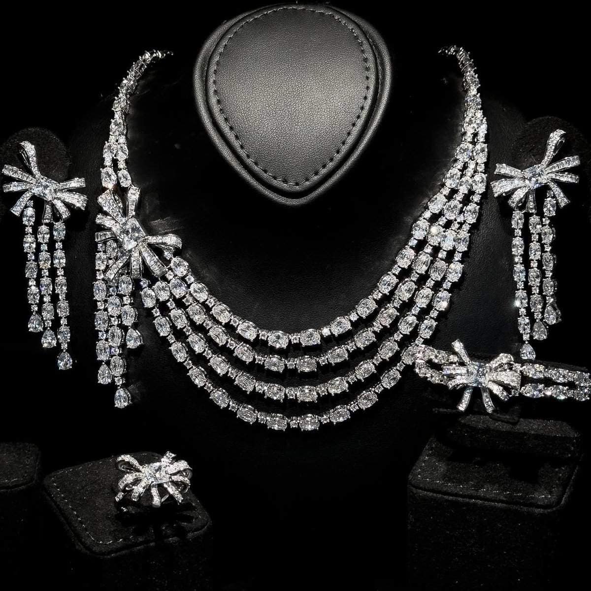 Omnia Mawada White Luxury Bridal Full Set in High Quality Zircon Stone Rhodium Plated - Image 4