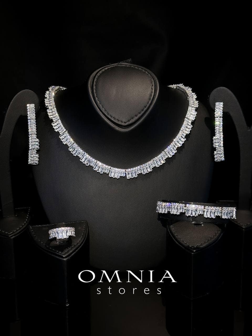 Omnia Izabella White Bridal Zircon Set - Image 9