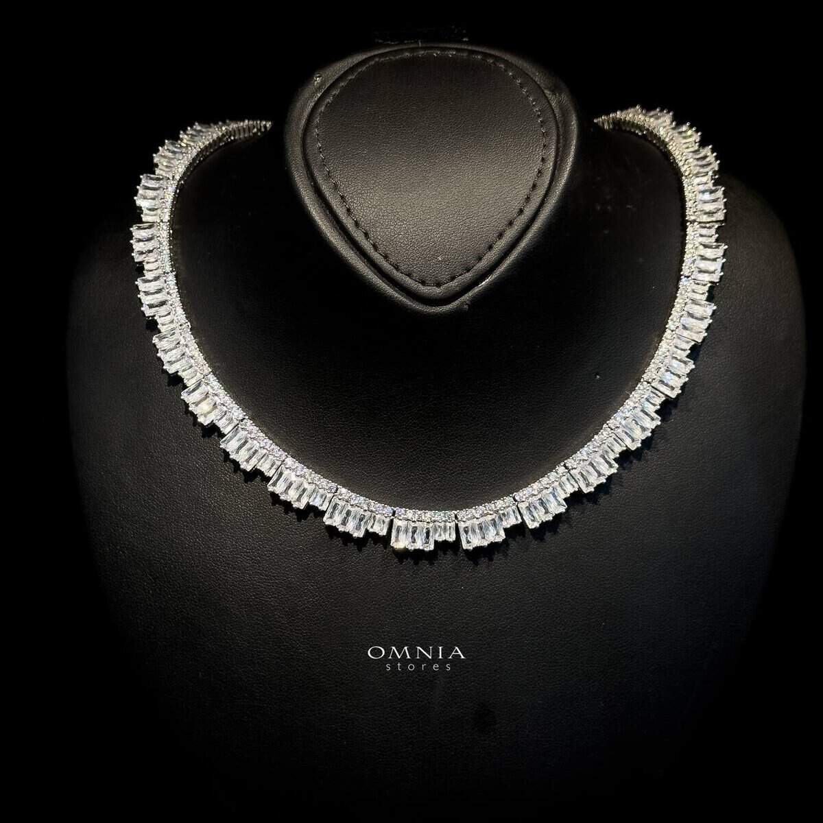 Omnia Izabella White Bridal Zircon Set - Image 5