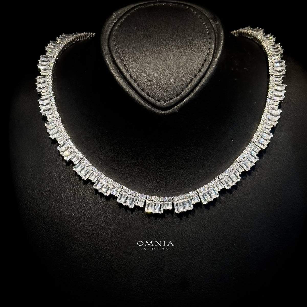 Omnia Izabella White Bridal Zircon Set - Image 4