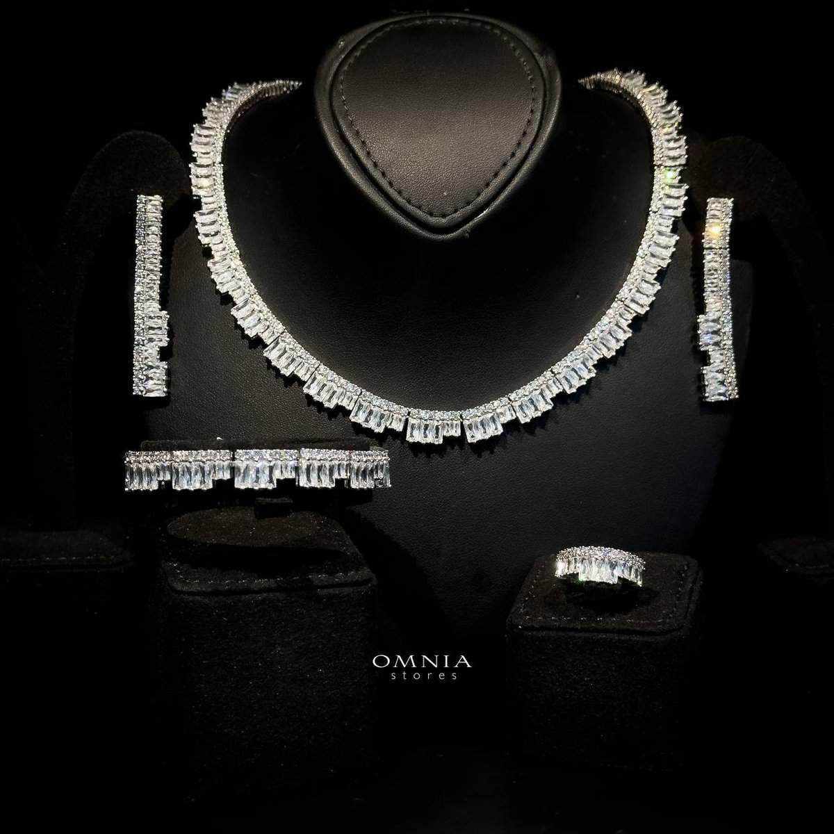 Omnia Izabella White Bridal Zircon Set - Image 3