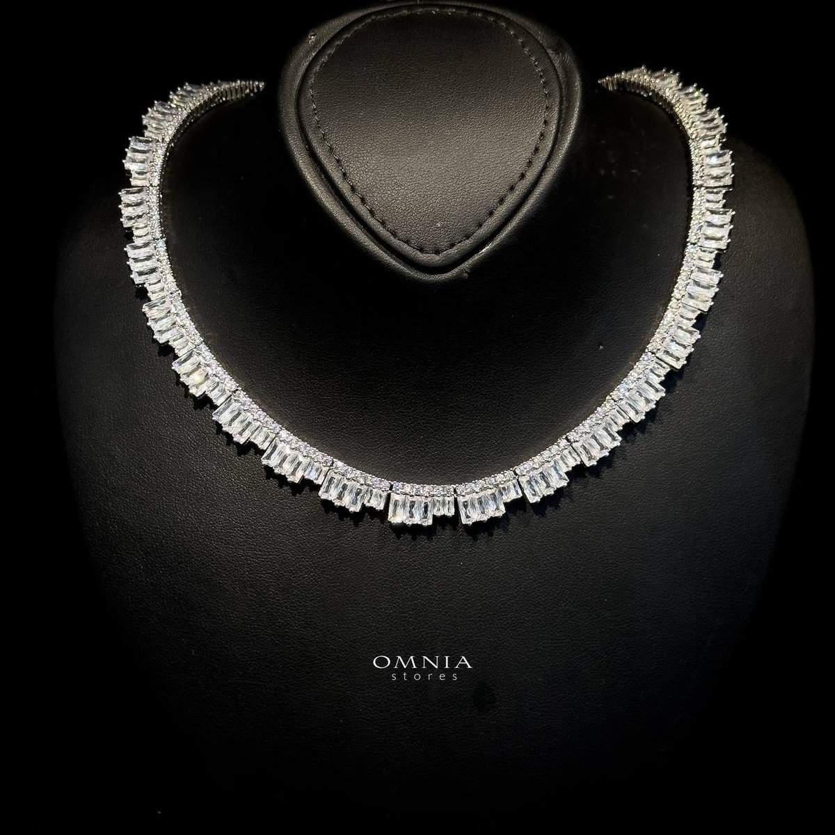 Omnia Izabella White Bridal Zircon Set - Image 2