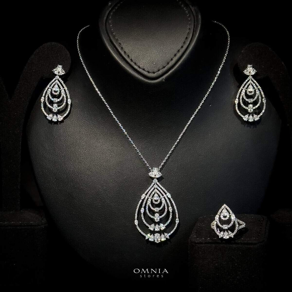 Omnia Mira White Set Accessories in High Quality Zircon Stone (Only Available in KSA) - Image 3