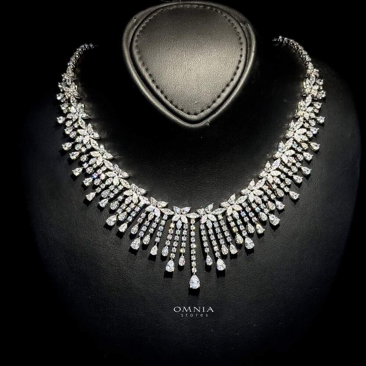 Omnia Kawthar White Luxury Bridal Full Set in High Quality Zircon Stones ( Only available in KSA) - Image 3