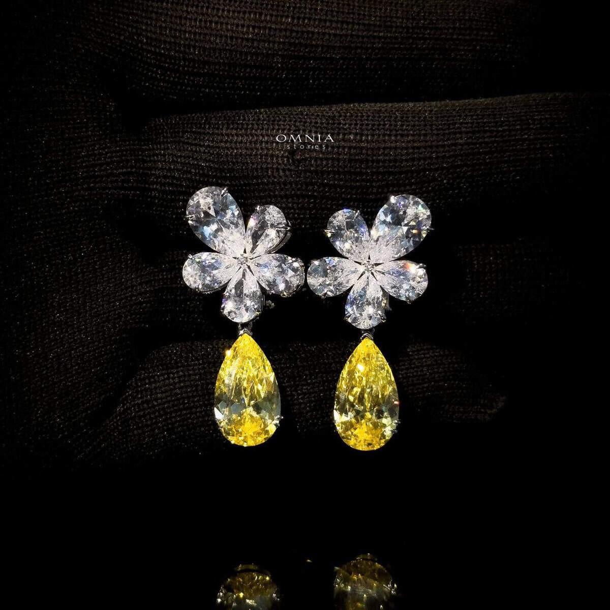 Omnia Thurayya Earring 92.5 Silver In High Quality Simulated diamonds - Image 2