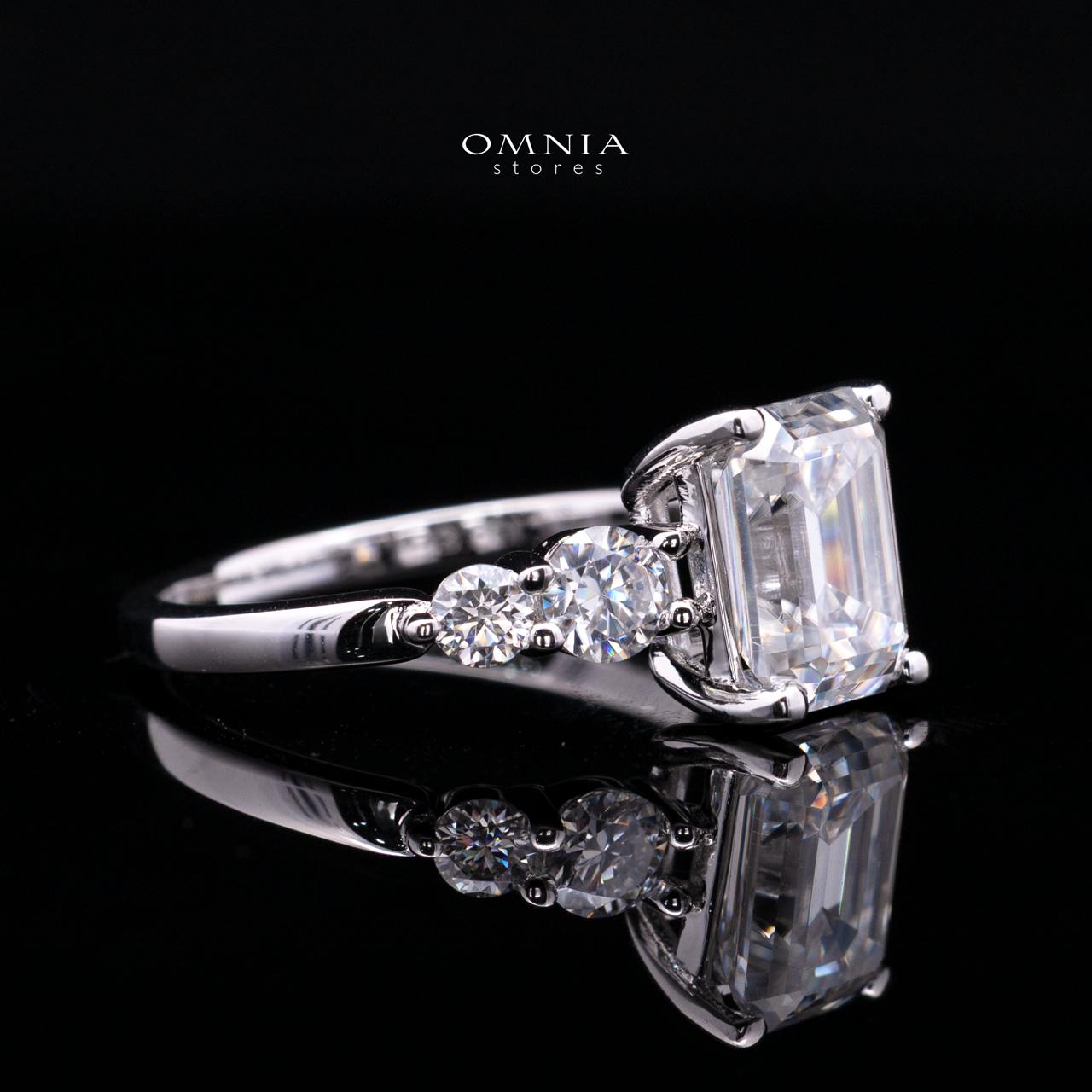 Hanifa White Moissanite Emerald Cut Ring GRA Certified in High Quality 925 Silver 7x9mm 3ct - Image 3
