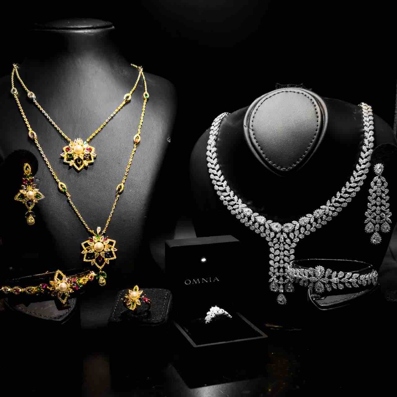 Omnia Safa Buhra Bridal Bundle Full Set in High Quality Zircon Stone in Rhodium Plated