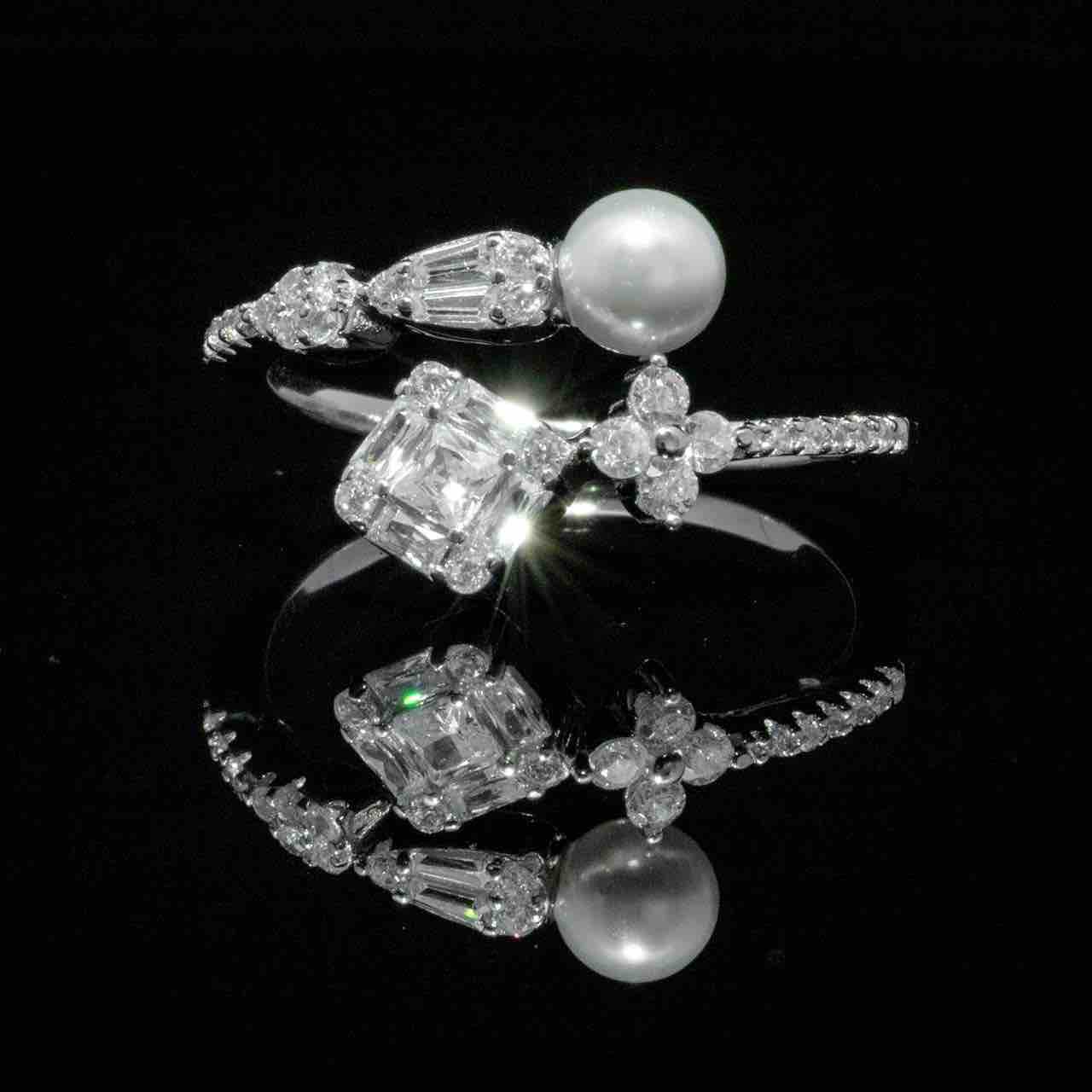 Omnia Zuhayra Bridal Full Set in 925 Silver with High-Quality White Zircon Stones - Image 5