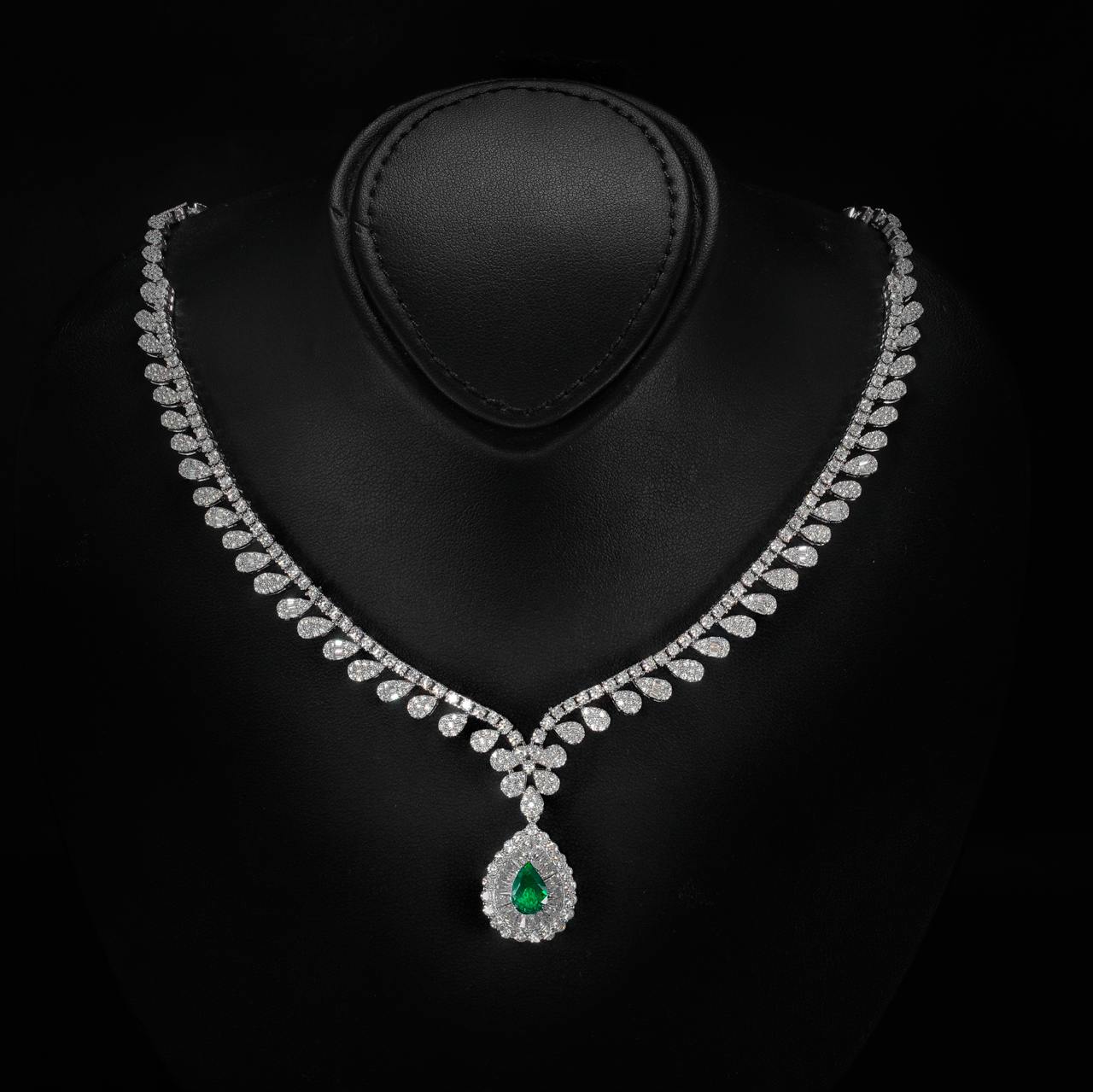 Omnia Sophia Green Teardrop Bridal Full Set in 925 Silver with High Quality Simulated Diamonds - Image 2