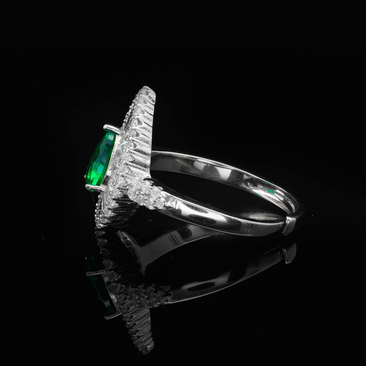 Omnia Sophia Green Teardrop Bridal Full Set in 925 Silver with High Quality Simulated Diamonds - Image 3