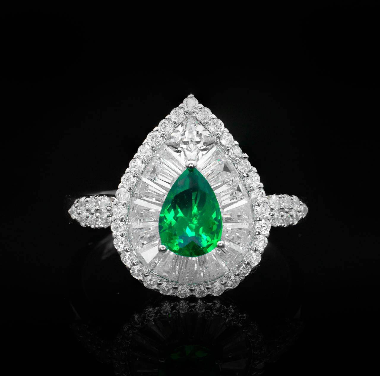 Omnia Sophia Green Teardrop Bridal Full Set in 925 Silver with High Quality Simulated Diamonds - Image 7