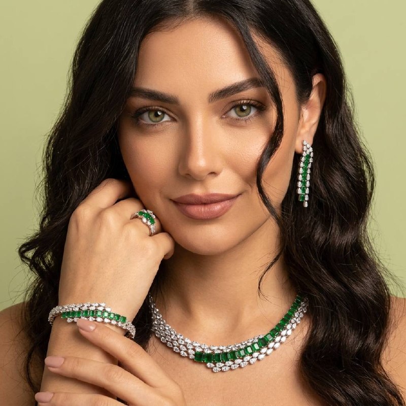 Omnia Trinity Green Luxury Bridal Full Set in High Quality Zircon Stone in Rhodium Plated - Image 2