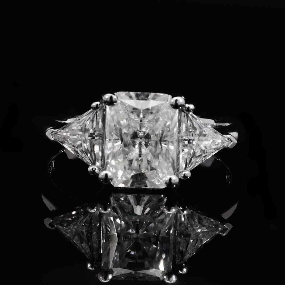 Omnia Ghazal White Ring 92.5 Silver Certified in High Quality Moissanite Stone