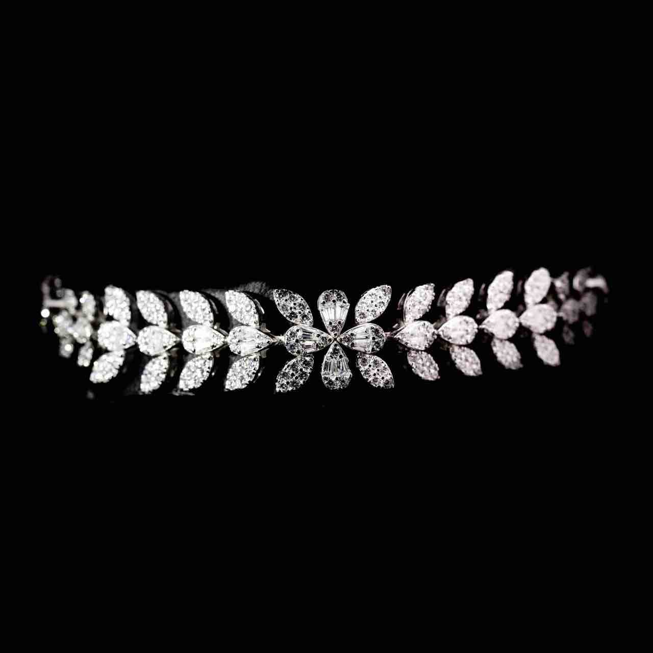 Omnia Fawziya White Bridal Full Set in 925 Silver High Quality Simulated Diamonds - Image 4