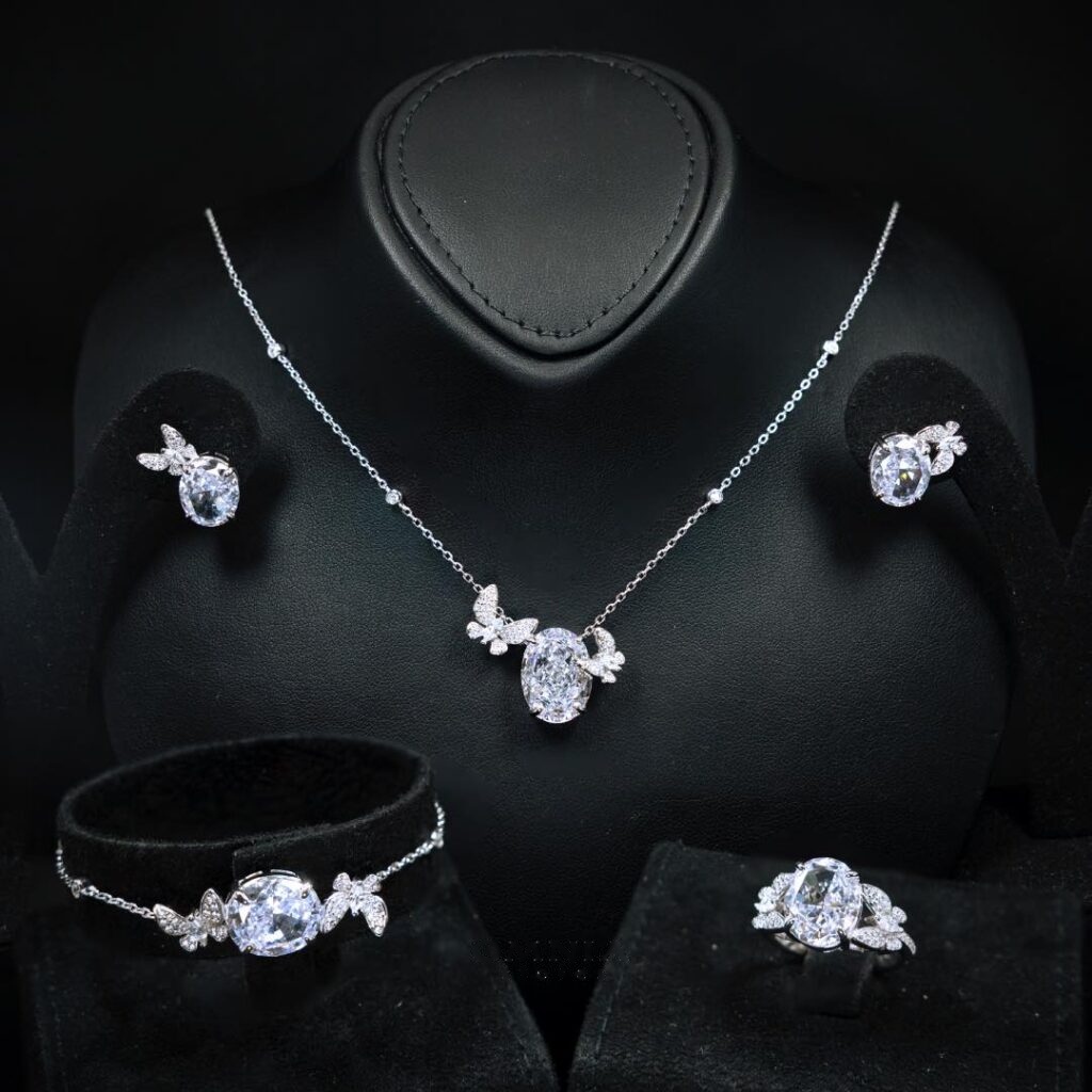 Omnia Maysun White Full Set In 925 Silver High Quality Simulated Diamonds