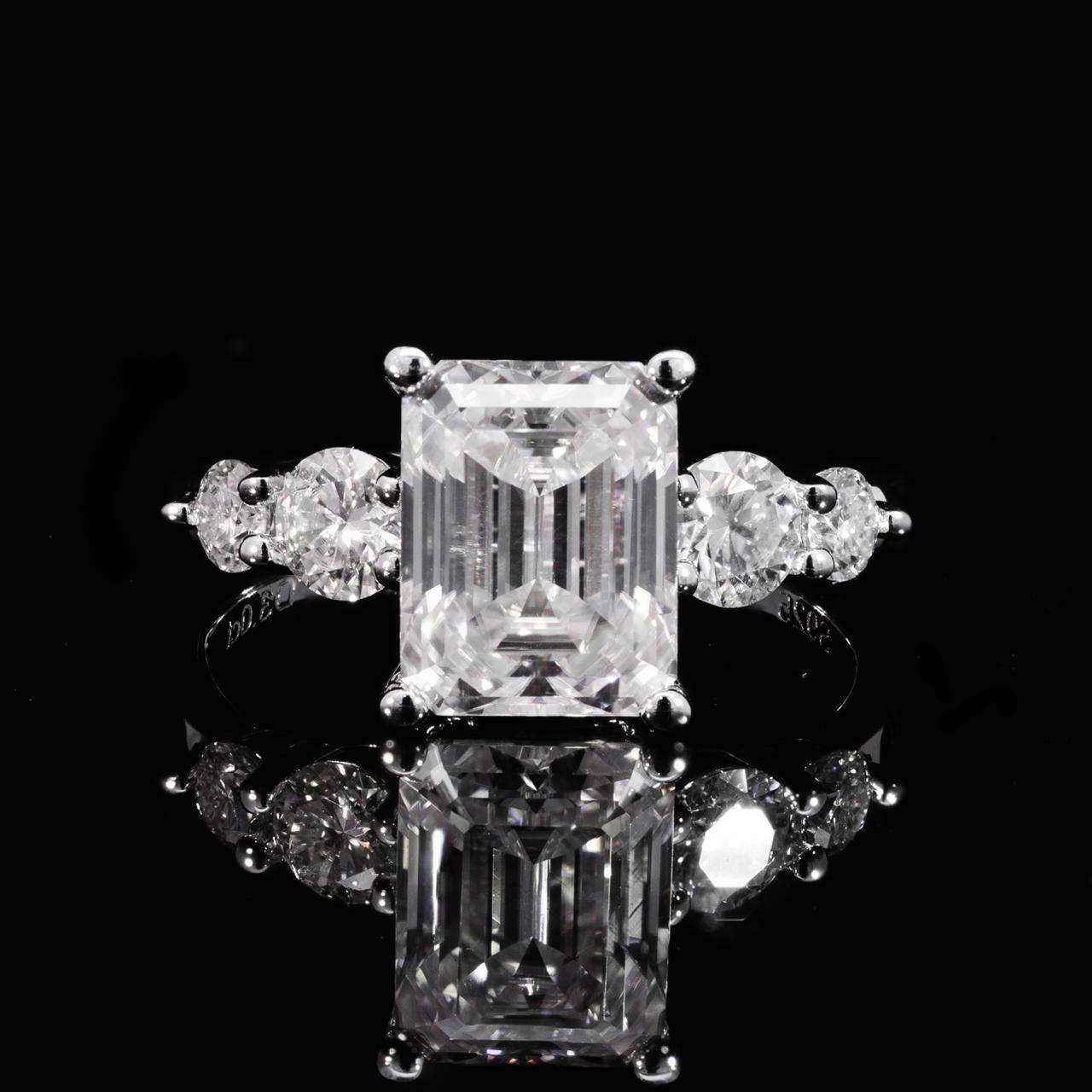 Hanifa White Moissanite Emerald Cut Ring GRA Certified in High Quality 925 Silver 7x9mm 3ct