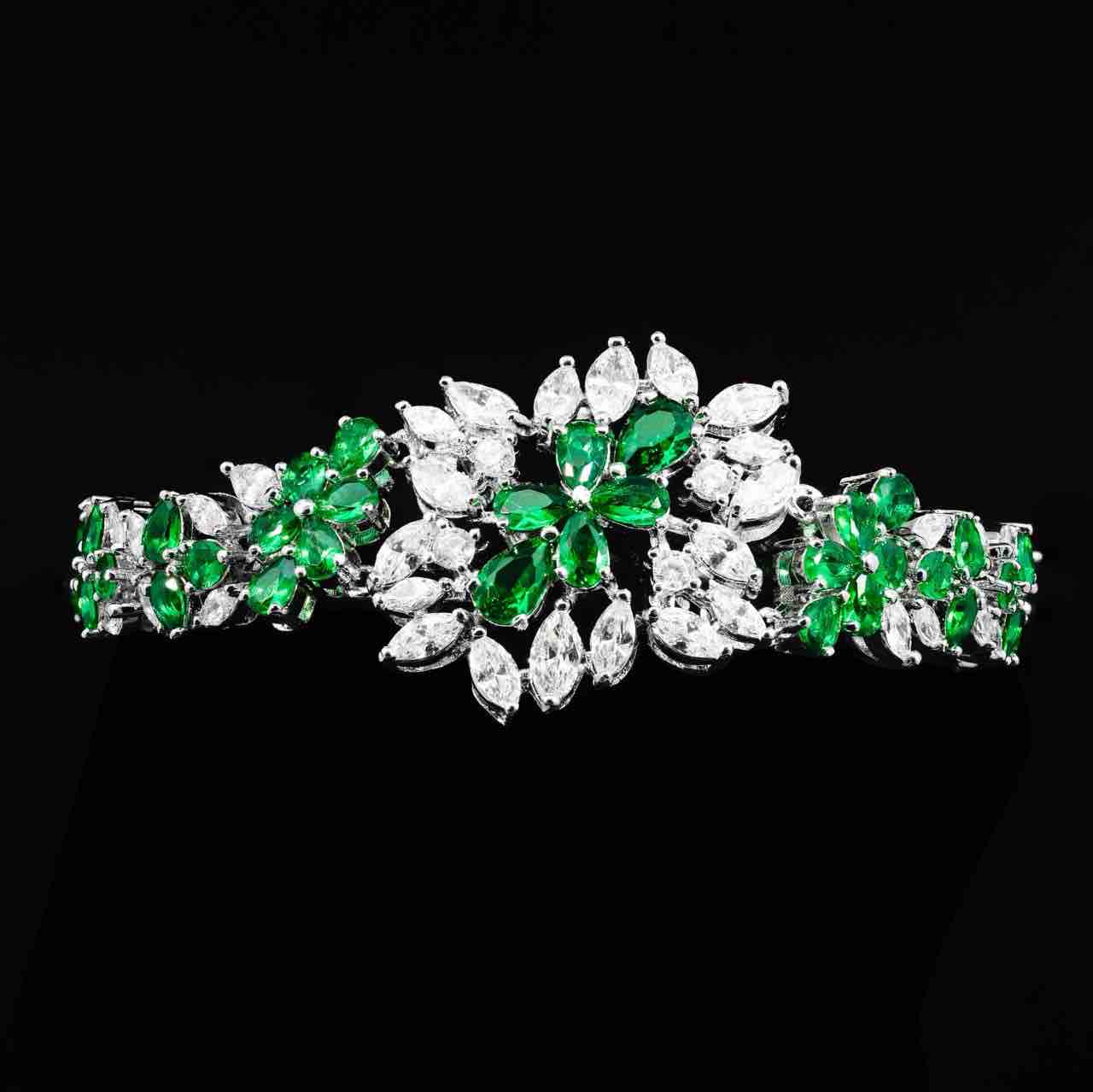 Omnia Nourah Green Luxury Bridal Full Set in High Quality Zircon Stone in Rhodium Plated - Image 4
