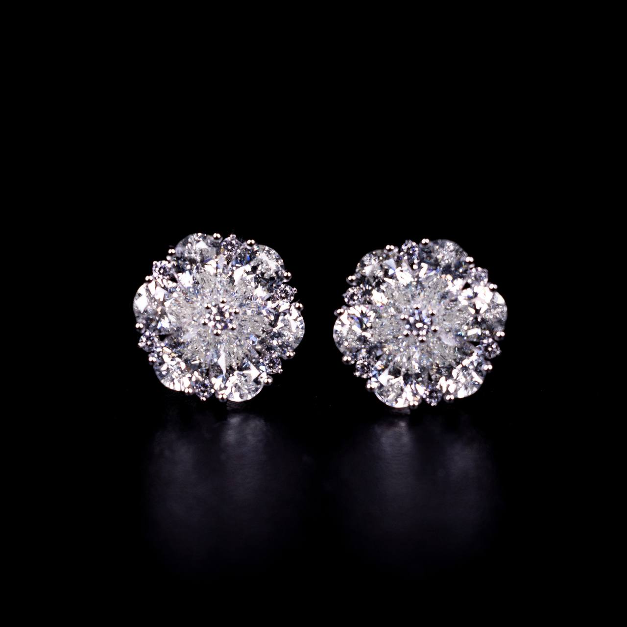 Omnia Saadiya White Flower Stud Earrings With High Quality Certified Lab Crafted Round Cut Stones In 925 Silver