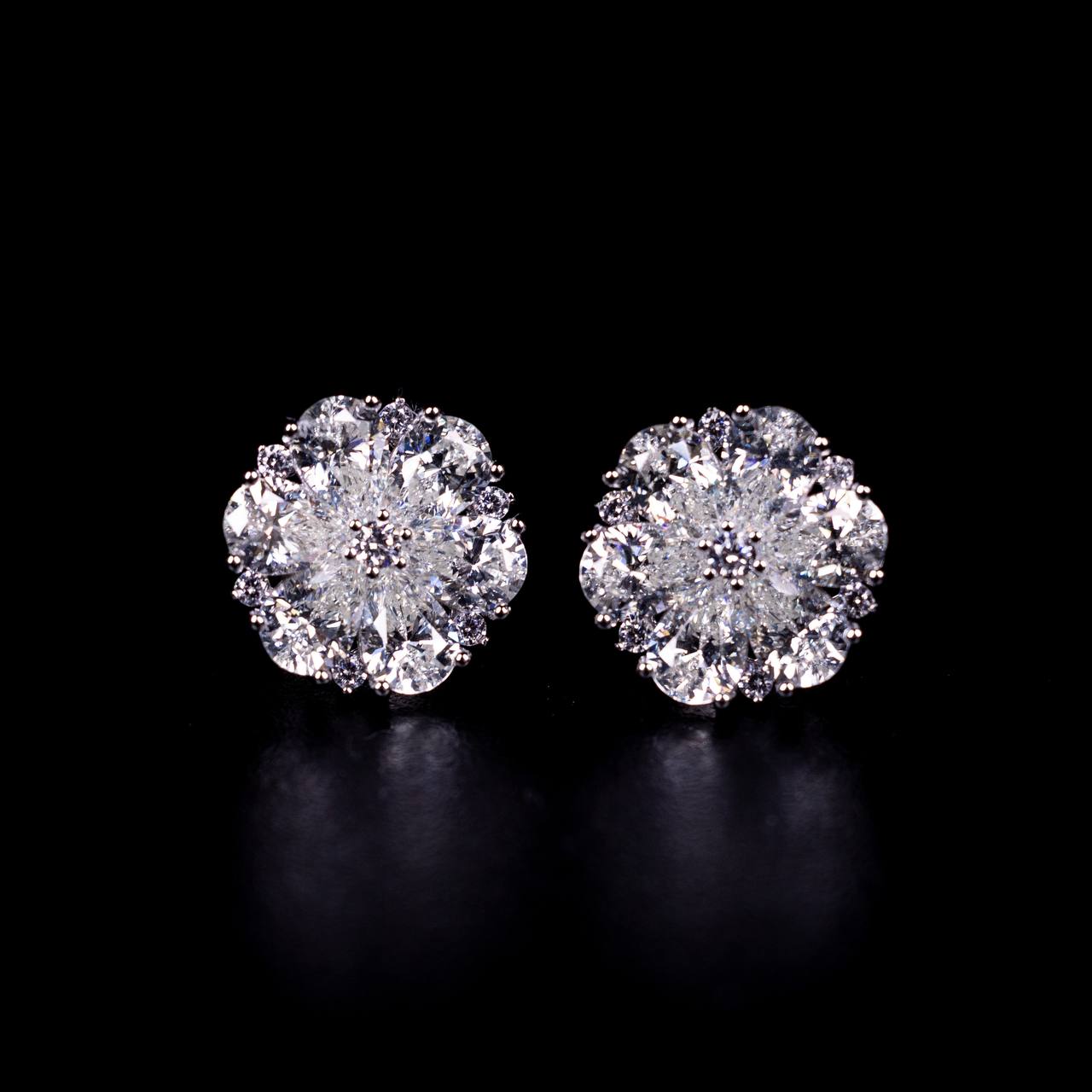 Omnia Saadiya White Flower Stud Earrings With High Quality Certified Lab Crafted Round Cut Stones In 925 Silver - Image 2