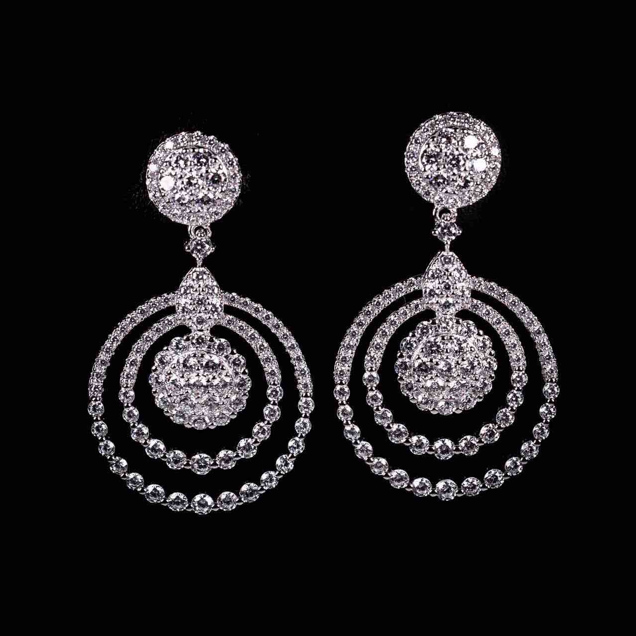 Omnia Rafeea White Silver Drop Earrings With High Quality Certified Lab Crafted Stones In 925 Silver - Image 4