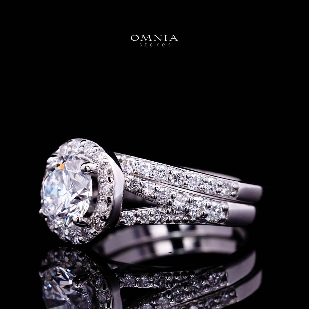 Mayar Lab Grown With IGI Certified D VS 1 Oval Brilliant White Ring in 925 Silver 1.3ct - Image 3