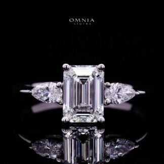 Aysha Lab Grown IGI Certified Emerald Cut D VS1 White Ring High Quality 925 Silver 1.60ct