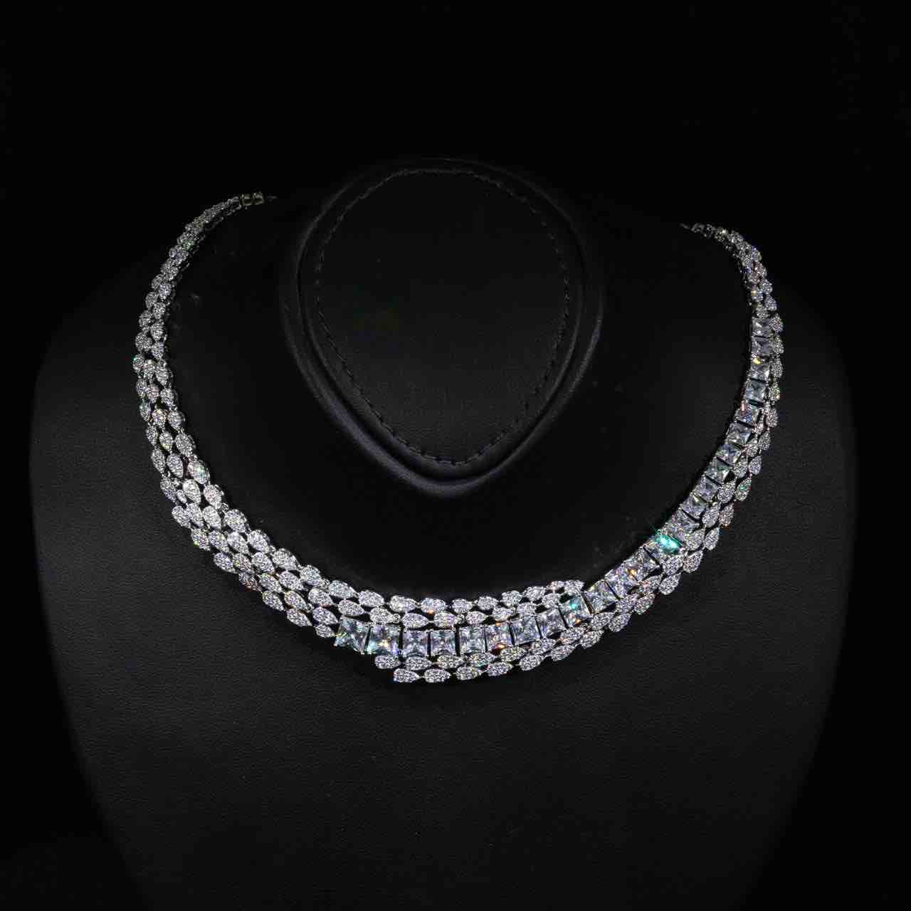 Omnia Trinity White Luxury Bridal Full Set in High Quality Zircon Stone in Rhodium Plated - Image 2