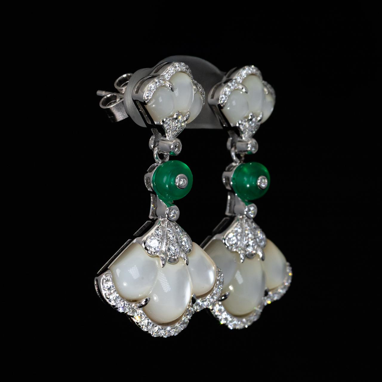 Omnia Alita White and Green Drop Earrings With High Quality Simulated Diamonds In 925 Silver - Image 3