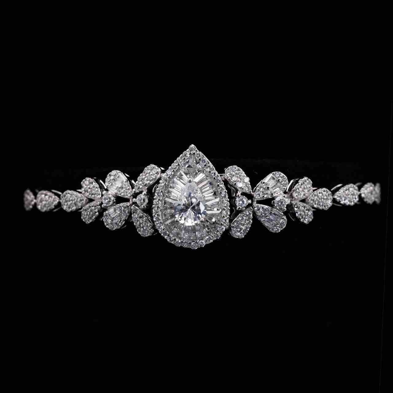 Cara White Bridal Full Set in 925 Silver High Quality Simulated Diamonds - Image 5