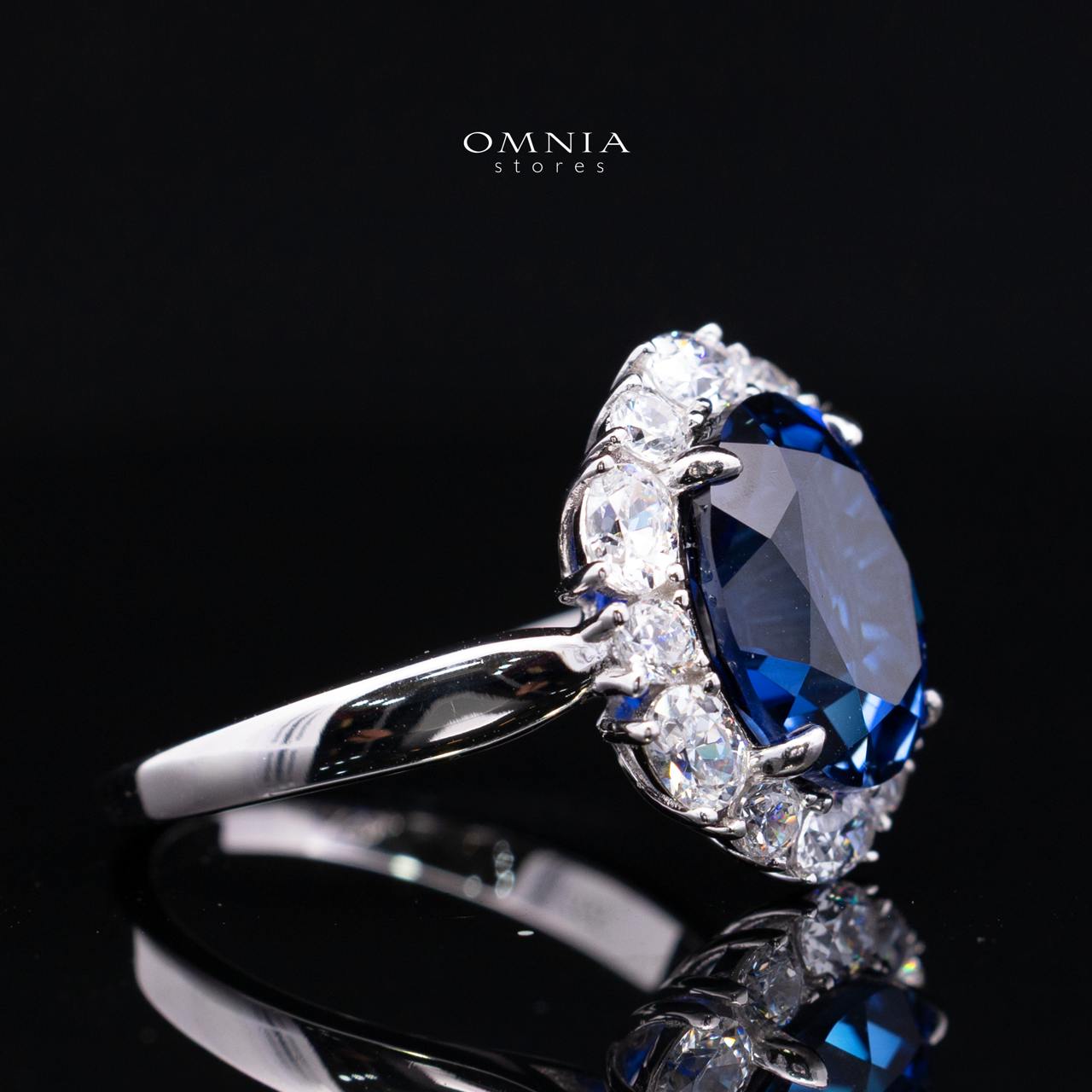 Khloe Blue Lab-Grown Sapphire Ring with GRC Certificate, Oval 10×12mm, in 925 Sterling Silver – Classic Halo Cluster - Image 3
