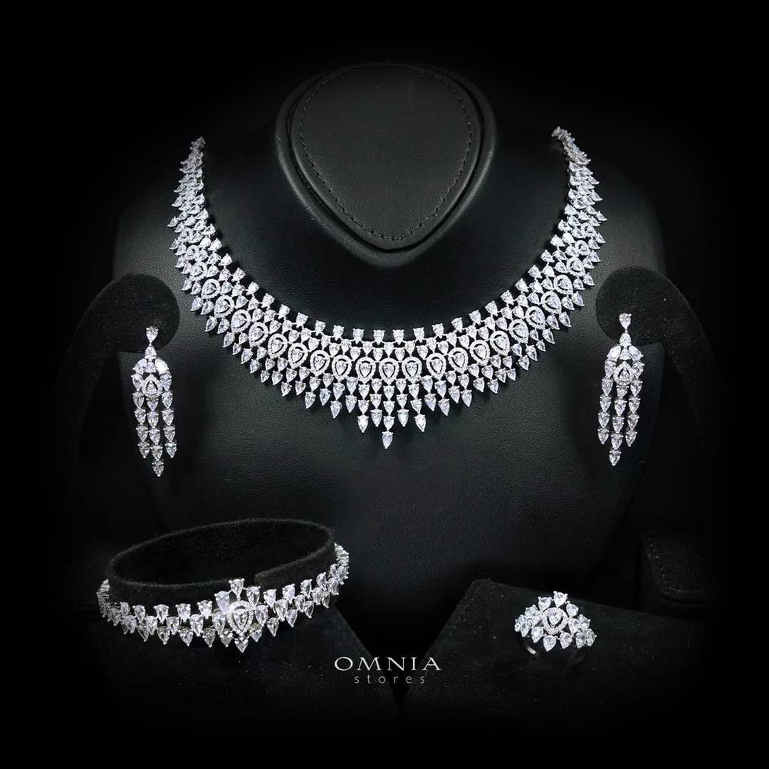 Alexa White Bridal Full Set – Premium Rhodium Plated with High-Quality Zircon Stones (16cm Bracelet and Size 7 ring, Only available in KSA)