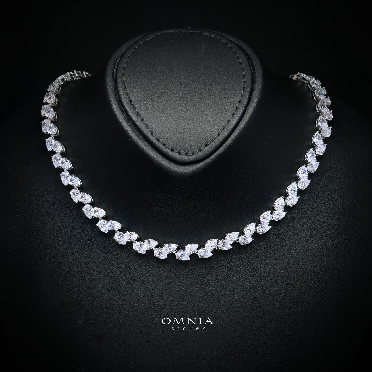 Naerisse Necklace with High-Quality Premium Simulated Diamonds in 925 Sterling Silver