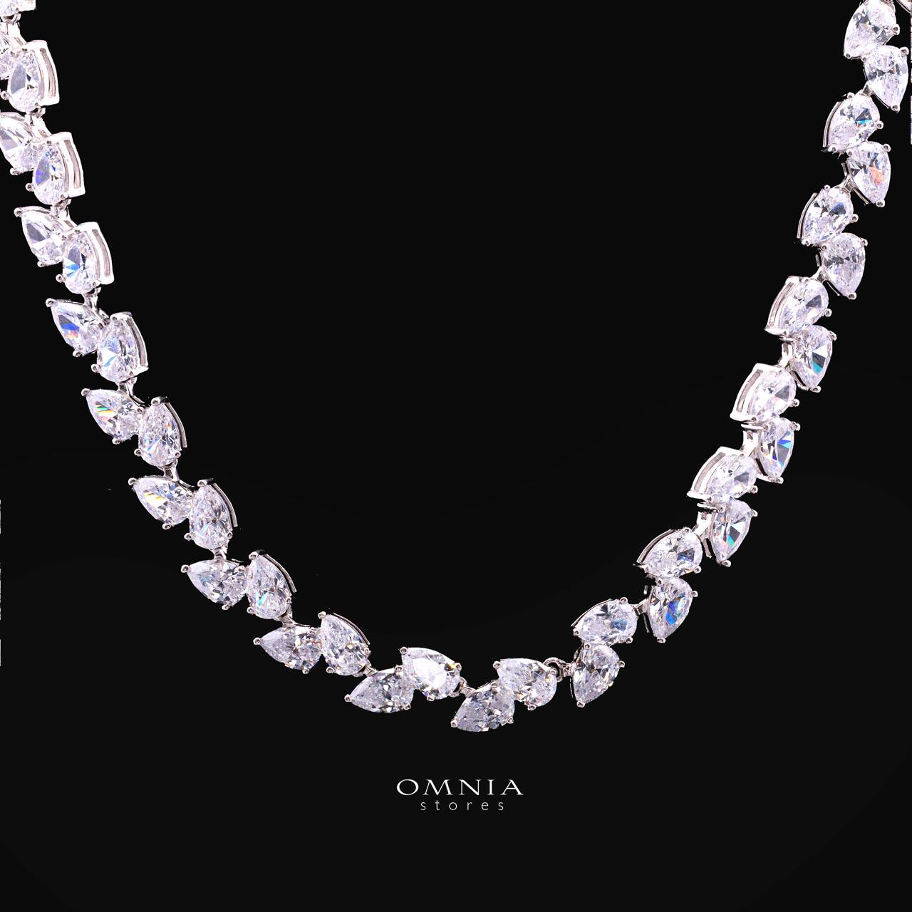 Naerisse Necklace with High-Quality Premium Simulated Diamonds in 925 Sterling Silver - Image 2