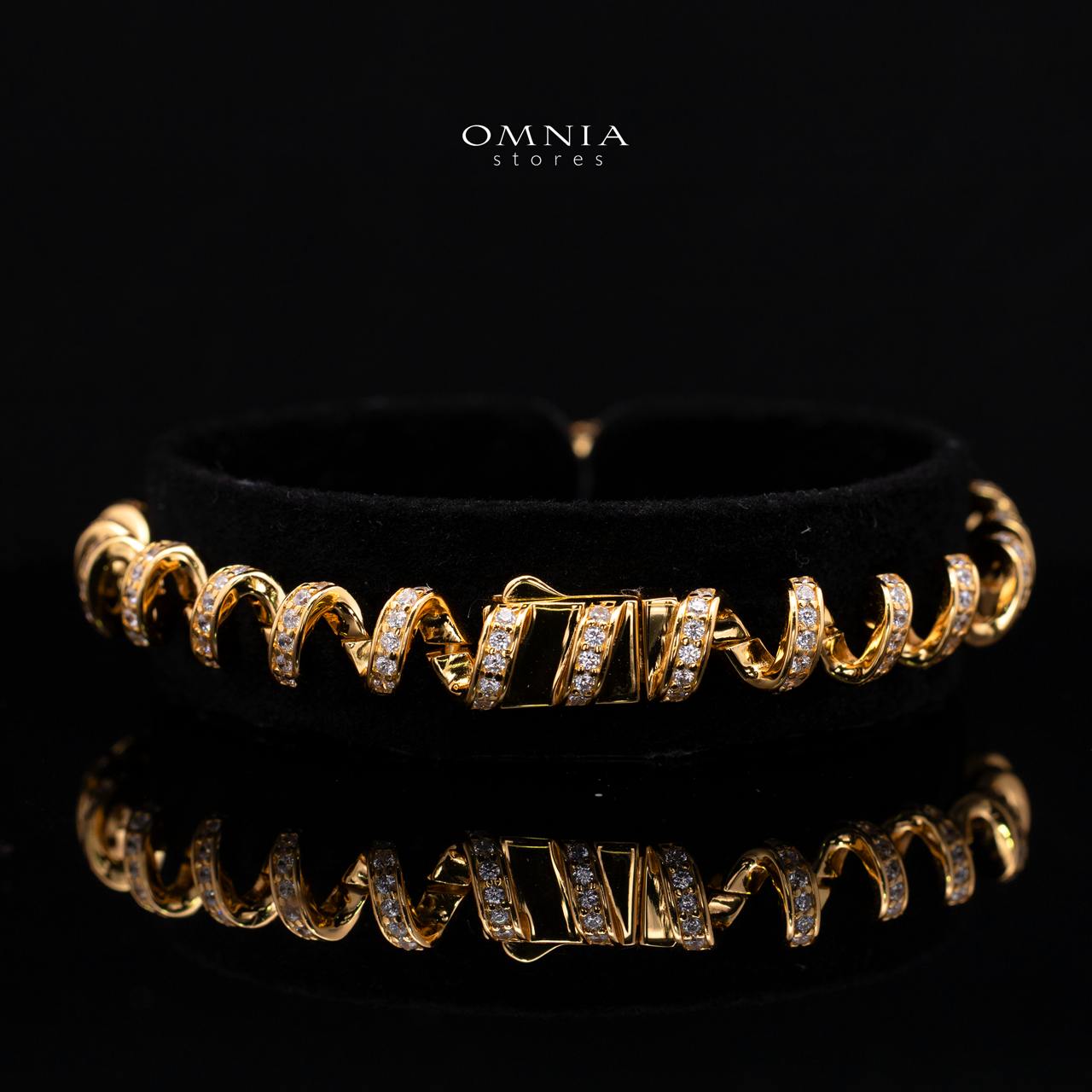 Maristela Spiral Ribbon Twist Gold-Plated Bracelet with Premium Simulated Diamonds in 925 Sterling Silver - Image 2