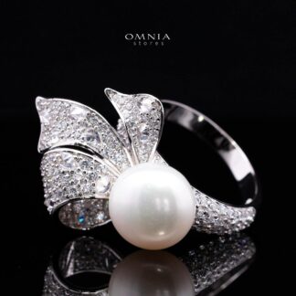 Oriana Fresh Water Pearl Ring in 925 Silver with High-Quality Simulated Diamonds