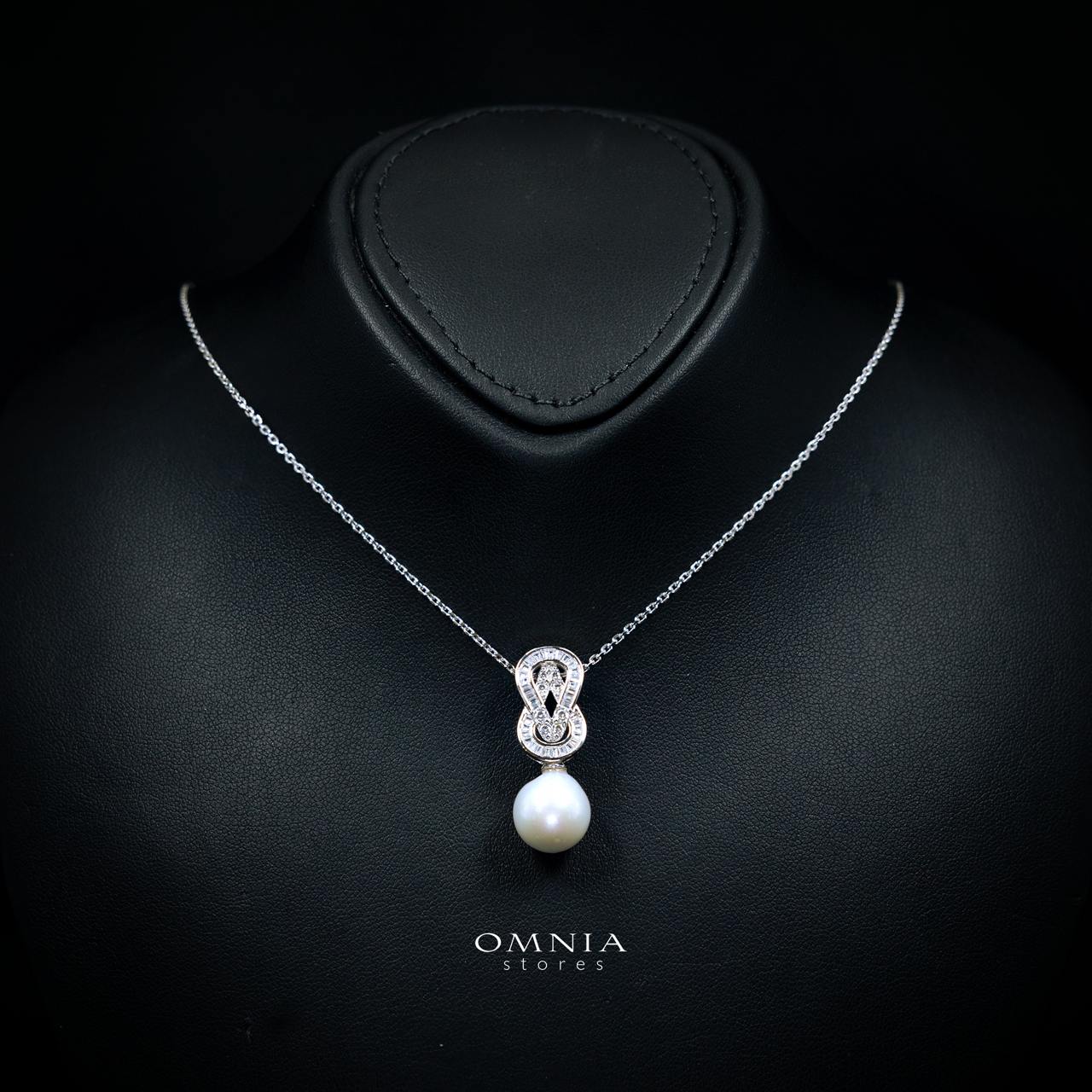 Avalina Fresh Water Pearl Neckalce in 925 Silver with High-Quality Simulated Diamonds - Image 2