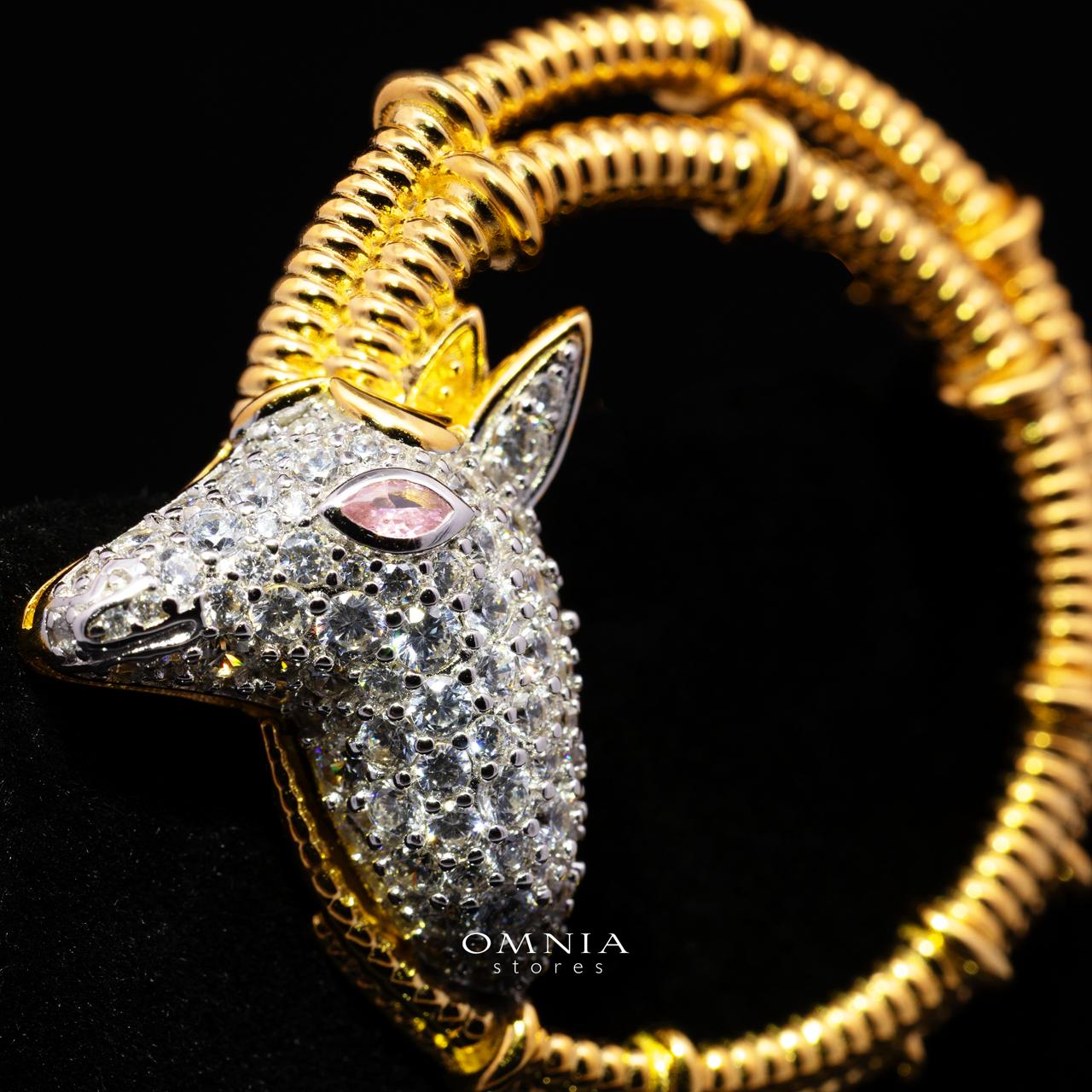 Elarynne Gold Brooch with High-Quality Premium Simulated Diamonds in 925 Sterling Silver - Image 2