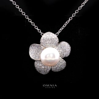 Najaah Floral Fresh Water Pearl Necklace in 925 Silver with High-Quality Simulated Diamonds