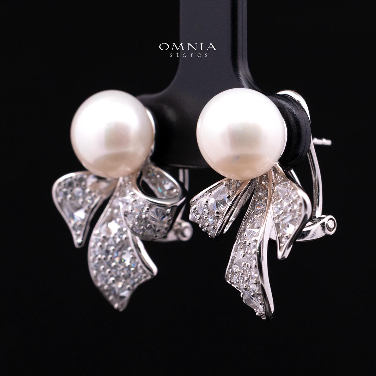 Oriana Fresh Water Pearl Earring in 925 Silver with High-Quality Simulated Diamonds - Image 2