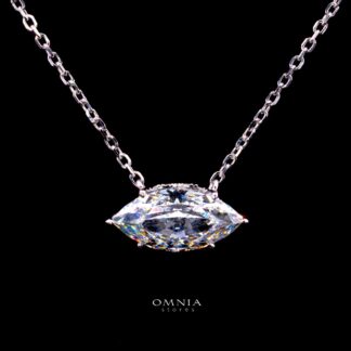 Carrie Necklace with Certificate, High-Quality Premium Simulated Diamonds in 925 Sterling Silver