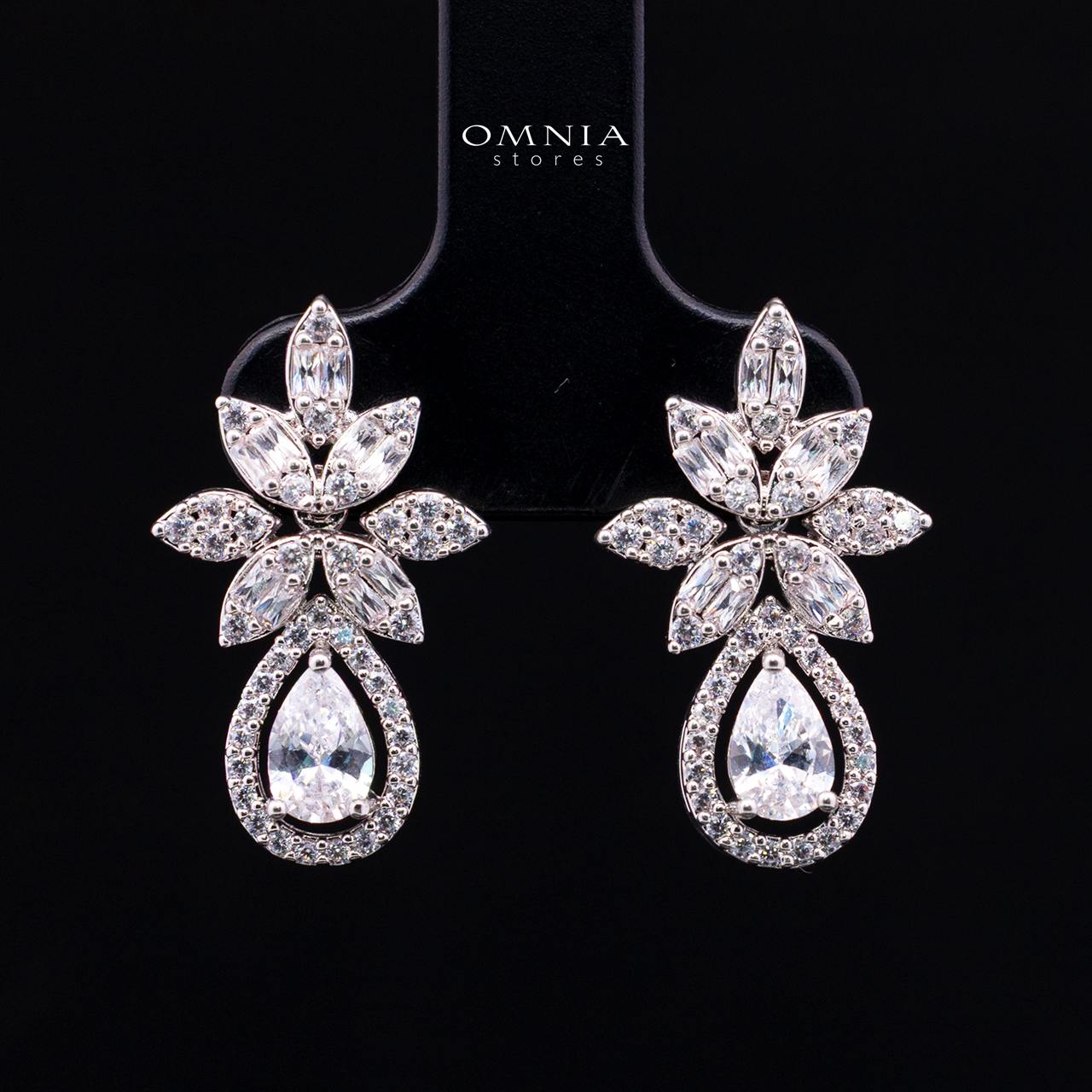 Annalise White Bridal Full Set with High-Quality Premium Simulated Diamonds – Rhodium-Plated - Image 4