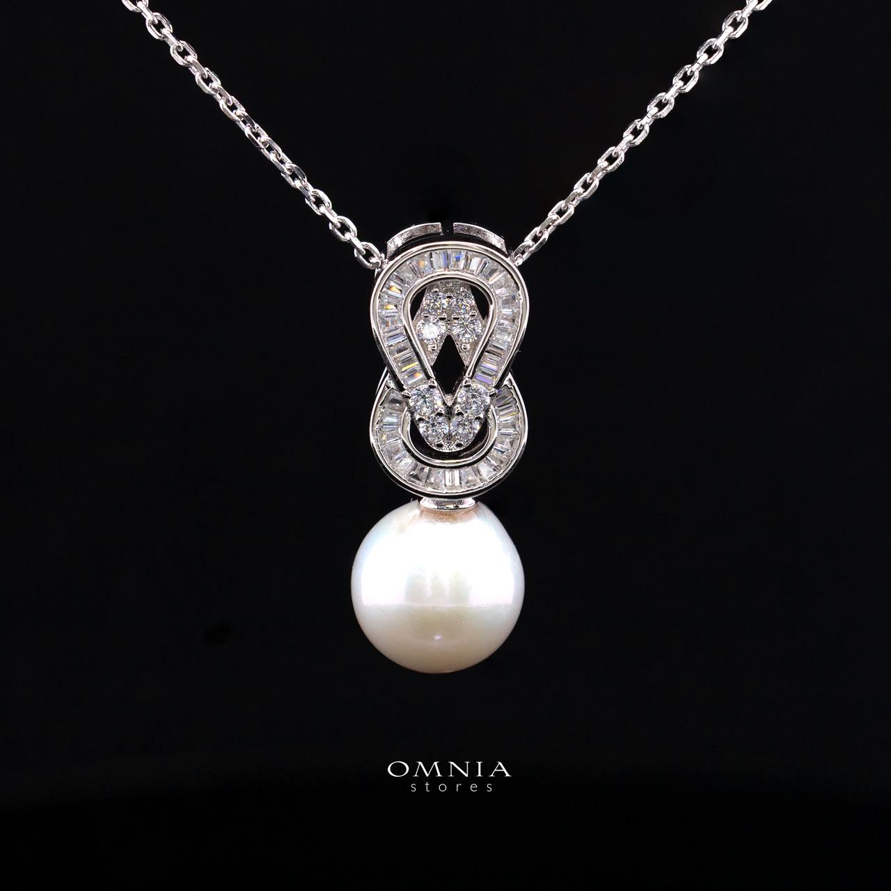 Avalina Fresh Water Pearl Neckalce in 925 Silver with High-Quality Simulated Diamonds
