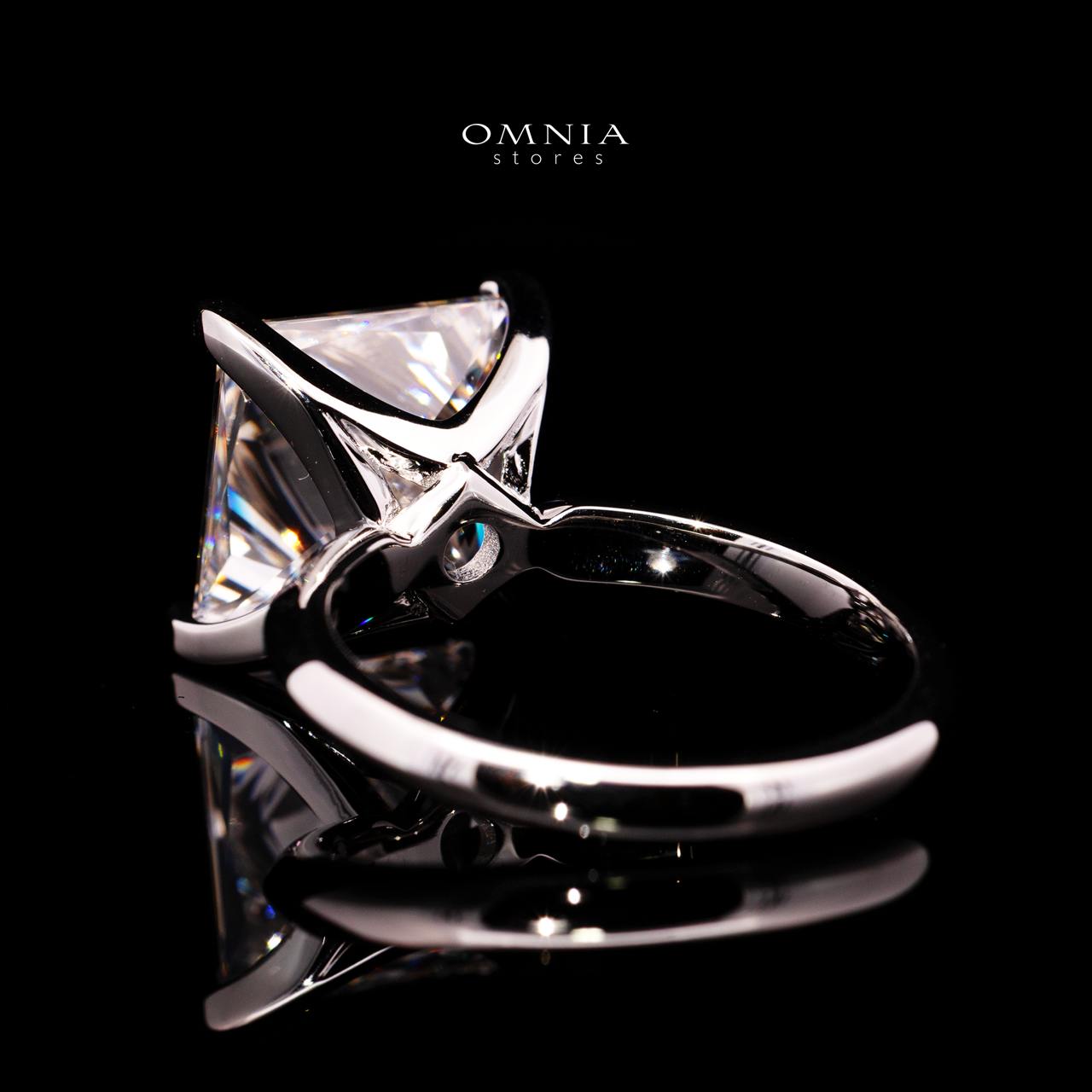 Shania Ring with Certificate, High-Quality Premium Simulated Diamonds in 925 Sterling Silver - Image 4